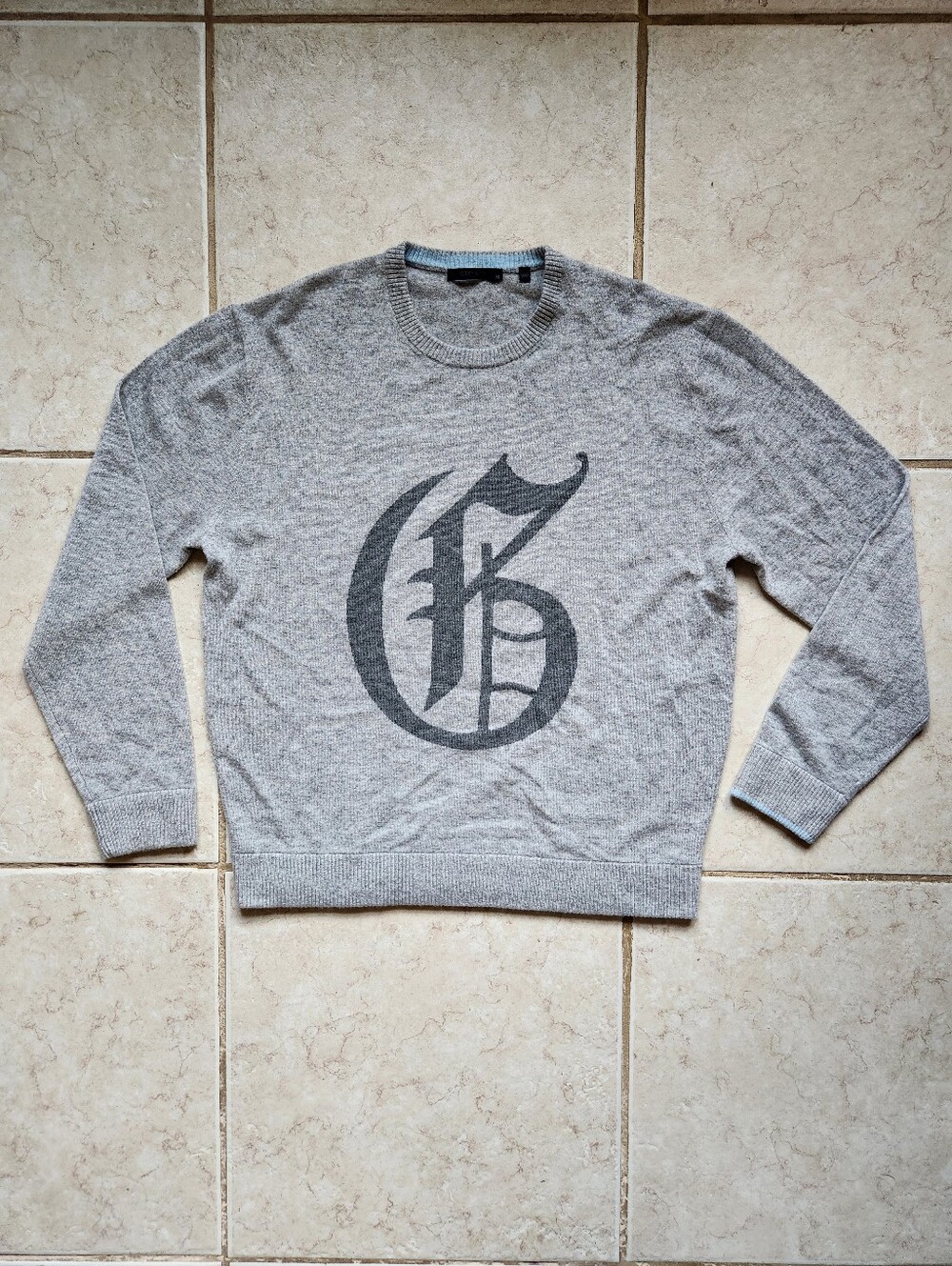 Greyson 100% Cashmere Old English Gothic G Crewneck Sweater XL Heather Gray